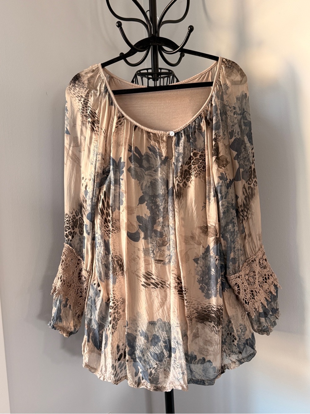 Made in Italy Floral Boho Blouse with Crochet Lace Sleeves size Large